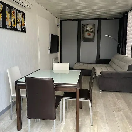 Chaleureuse Annexe Contemporaine 아파트 엔지스하임