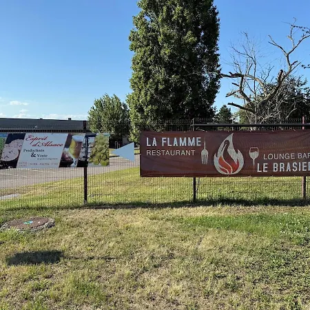 Chaleureuse Annexe Contemporaine Apartman