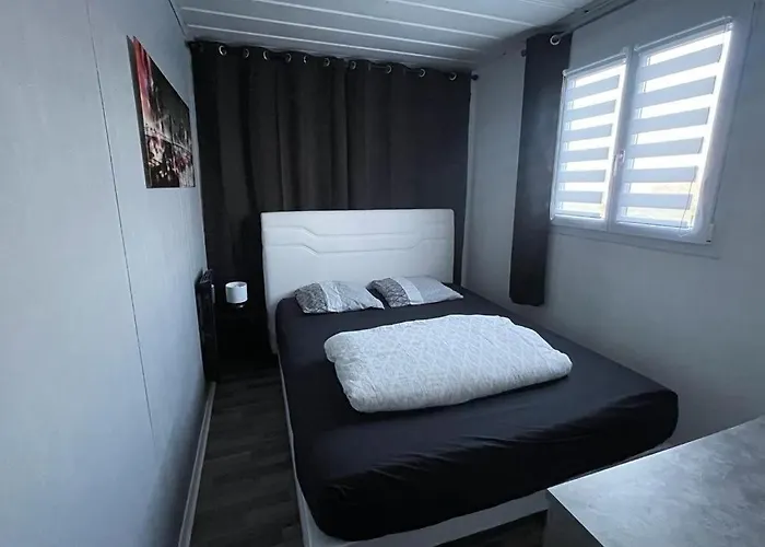 Chaleureuse Annexe Contemporaine Apartman